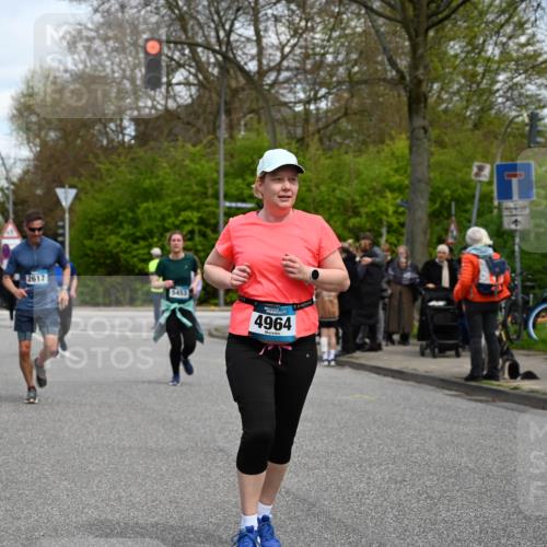 12.04.2026 - 45. Internationalen Wilhelmsburger Insellauf J. Mangold http://msf.ph/oto/9515479 12.04.2026 13:15:17 Ziel 2110, 4695, 2815, 2785, 2043, 2118, 5755, 5029, 4662, 4663, 4559, 3308, 3881, 3882, 3767, 3765, 4366, 4227, 3232, 2774, 5725, 3770, 2617, 5453, 4942, 4964, 5675, 4616, 4880, 2832, 2832, 3803, 3801, 3250, 5008, 2853, 3280, 3244, 5292, 4861, 2032, 4731, 2884, 3850, 4053, 5686 meine-sportfotos.de