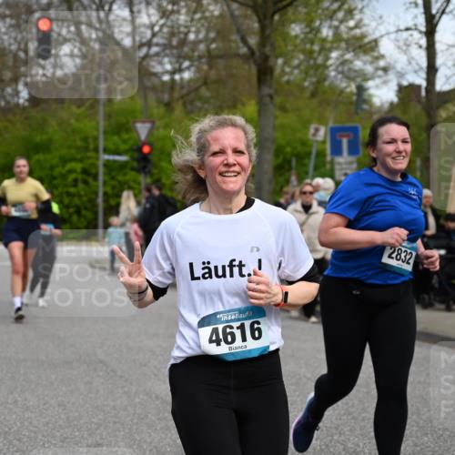 12.04.2026 - 45. Internationalen Wilhelmsburger Insellauf J. Mangold http://msf.ph/oto/9515530 12.04.2026 13:15:23 Ziel 4662, 4663, 4559, 3308, 3881, 3882, 3767, 3765, 4366, 4227, 3232, 2774, 5725, 3770, 2617, 5453, 4942, 4964, 4942, 4964, 5675, 4616, 4880, 2832, 3803, 3801, 3250, 5008, 2853, 3280, 2853, 3280, 3244, 5292, 4861, 2032, 4731, 2884, 3850, 4053, 5686, 4814, 4491, 2681, 5839, 5582 meine-sportfotos.de