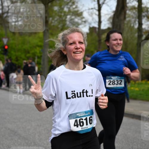 12.04.2026 - 45. Internationalen Wilhelmsburger Insellauf J. Mangold http://msf.ph/oto/9515534 12.04.2026 13:15:24 Ziel 4662, 4663, 4559, 3308, 3881, 3882, 3767, 3765, 4366, 4227, 3232, 2774, 5725, 3770, 2617, 5453, 4942, 4964, 5675, 5675, 4616, 4880, 2832, 3803, 3801, 3250, 5008, 2853, 3280, 3244, 5292, 4861, 3244, 5292, 4861, 2032, 4731, 2884, 3850, 4053, 5686, 4814, 4491, 2681, 5839, 5582 meine-sportfotos.de