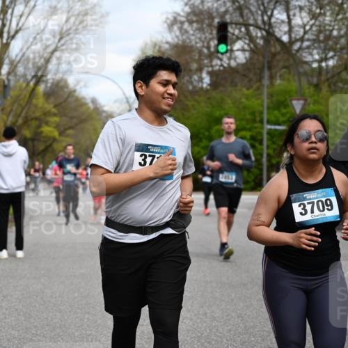 12.04.2026 - 45. Internationalen Wilhelmsburger Insellauf J. Mangold http://msf.ph/oto/9515567 12.04.2026 13:15:27 Ziel 4559, 3308, 3881, 3882, 3767, 3765, 4366, 4227, 3232, 2774, 5725, 3770, 2617, 5453, 4942, 4964, 5675, 4616, 4880, 2832, 3803, 3801, 3250, 5008, 2853, 3280, 3244, 5292, 4861, 2032, 4731, 2884, 3850, 4053, 4053, 5686, 4814, 4491, 2681, 5839, 5582, 5666, 3993, 5517 meine-sportfotos.de