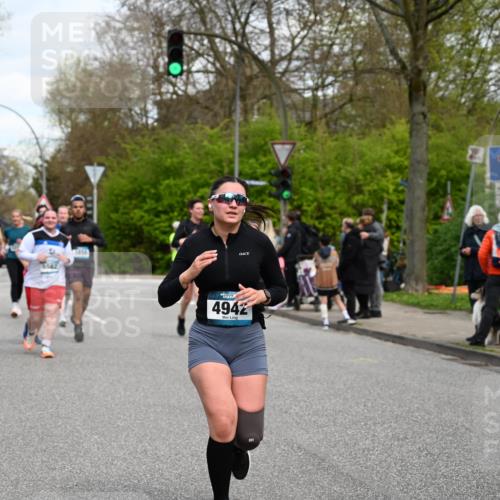 12.04.2026 - 45. Internationalen Wilhelmsburger Insellauf J. Mangold http://msf.ph/oto/9515571 12.04.2026 13:15:30 Ziel 3881, 3882, 3767, 3765, 4366, 4227, 3232, 2774, 5725, 3770, 2617, 5453, 4942, 4964, 5675, 4616, 4880, 2832, 3803, 3801, 3803, 3801, 3250, 5008, 2853, 3280, 3244, 5292, 4861, 2032, 4731, 2884, 3850, 4053, 5686, 4814, 4491, 4814, 4491, 2681, 5839, 5582, 5666, 3993, 5517 meine-sportfotos.de