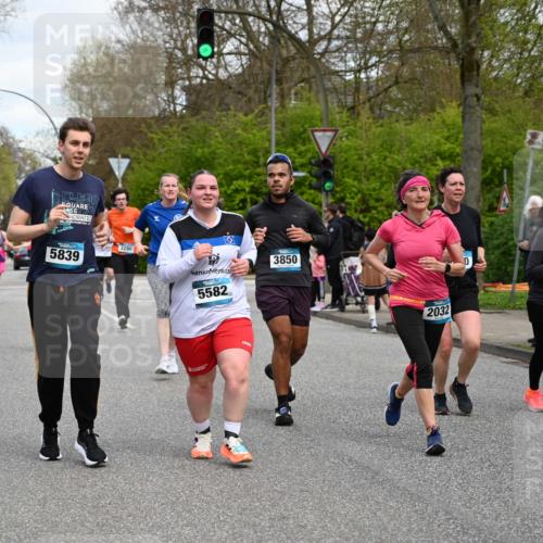 12.04.2026 - 45. Internationalen Wilhelmsburger Insellauf J. Mangold http://msf.ph/oto/9515597 12.04.2026 13:15:33 Ziel 4366, 4227, 3232, 2774, 5725, 3770, 2617, 5453, 4942, 4964, 5675, 4616, 4880, 2832, 3803, 3801, 3250, 3250, 5008, 2853, 3280, 3244, 5292, 4861, 2032, 4731, 2884, 3850, 4053, 5686, 4814, 4491, 2681, 5839, 5582, 5666, 3993, 5517, 3710, 3709 meine-sportfotos.de