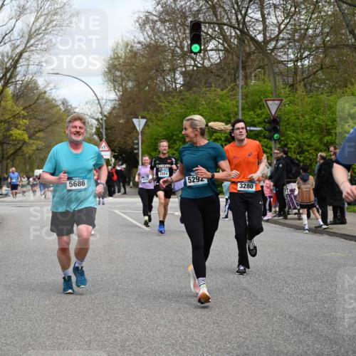 12.04.2026 - 45. Internationalen Wilhelmsburger Insellauf J. Mangold http://msf.ph/oto/9515616 12.04.2026 13:15:36 Ziel 4366, 4227, 3232, 2774, 5725, 3770, 2617, 5453, 4942, 4964, 5675, 4616, 4880, 2832, 3803, 3801, 3250, 5008, 2853, 3280, 3244, 5292, 4861, 3244, 5292, 4861, 2032, 4731, 2884, 3850, 4053, 5686, 4814, 4491, 2681, 5839, 5582, 5666, 3993, 5517, 3710, 3709, 4132 meine-sportfotos.de
