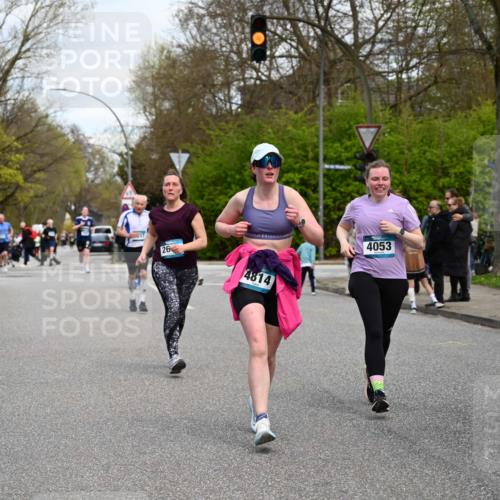 12.04.2026 - 45. Internationalen Wilhelmsburger Insellauf J. Mangold http://msf.ph/oto/9515640 12.04.2026 13:15:40 Ziel 3232, 2774, 5725, 3770, 2617, 5453, 4942, 4964, 5675, 4616, 4880, 2832, 3803, 3801, 3250, 5008, 2853, 3280, 3244, 5292, 4861, 2032, 4731, 2884, 3850, 4053, 5686, 5686, 4814, 4491, 2681, 5839, 5582, 5666, 3993, 5517, 3710, 3709, 4132, 2849, 4808, 5261 meine-sportfotos.de