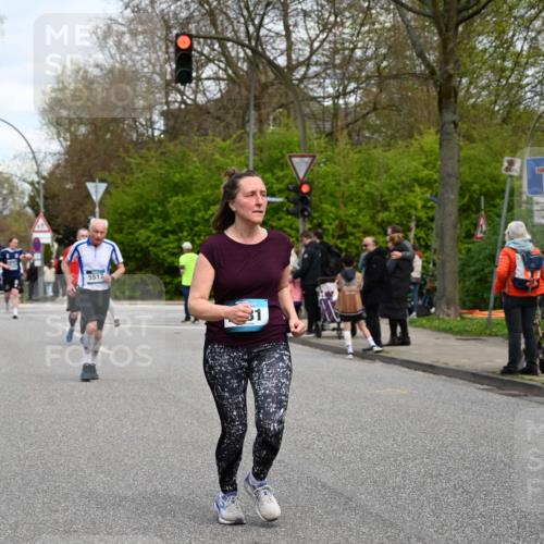 12.04.2026 - 45. Internationalen Wilhelmsburger Insellauf J. Mangold http://msf.ph/oto/9515653 12.04.2026 13:15:42 Ziel 3770, 2617, 5453, 4942, 4964, 5675, 4616, 4880, 2832, 3803, 3801, 3250, 5008, 2853, 3280, 3244, 5292, 4861, 2032, 4731, 2884, 3850, 4053, 5686, 4814, 4491, 4814, 4491, 2681, 5839, 5582, 5666, 3993, 5517, 3710, 3709, 4132, 2849, 4808, 5261, 3220, 4502 meine-sportfotos.de