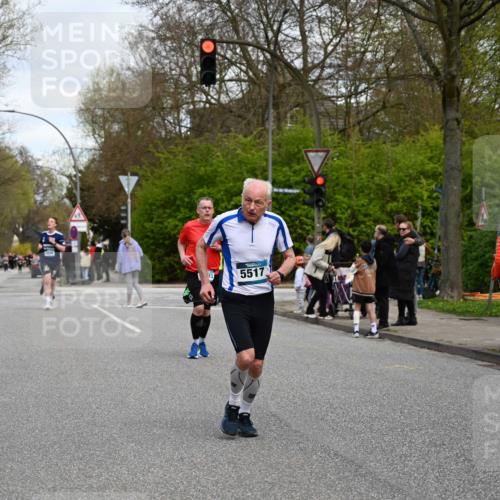 12.04.2026 - 45. Internationalen Wilhelmsburger Insellauf J. Mangold http://msf.ph/oto/9515663 12.04.2026 13:15:44 Ziel 3770, 2617, 5453, 4942, 4964, 5675, 4616, 4880, 2832, 3803, 3801, 3250, 5008, 2853, 3280, 3244, 5292, 4861, 2032, 4731, 2884, 3850, 4053, 5686, 4814, 4491, 2681, 5839, 5582, 5666, 3993, 5517, 3710, 3709, 4132, 2849, 4808, 5261, 3220, 4502, 3897 meine-sportfotos.de