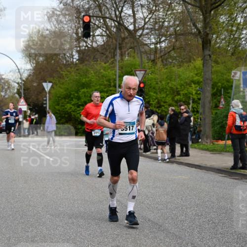 12.04.2026 - 45. Internationalen Wilhelmsburger Insellauf J. Mangold http://msf.ph/oto/9515668 12.04.2026 13:15:45 Ziel 3770, 2617, 5453, 4942, 4964, 5675, 4616, 4880, 2832, 3803, 3801, 3250, 5008, 2853, 3280, 3244, 5292, 4861, 2032, 4731, 2884, 3850, 4053, 5686, 4814, 4491, 2681, 5839, 5582, 5666, 3993, 5517, 3710, 3709, 4132, 2849, 4808, 5261, 3220, 4502, 3897 meine-sportfotos.de