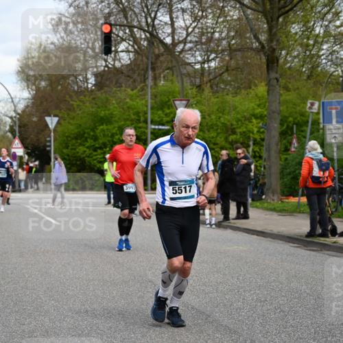 12.04.2026 - 45. Internationalen Wilhelmsburger Insellauf J. Mangold http://msf.ph/oto/9515671 12.04.2026 13:15:45 Ziel 3770, 2617, 5453, 4942, 4964, 5675, 4616, 4880, 2832, 3803, 3801, 3250, 5008, 2853, 3280, 3244, 5292, 4861, 2032, 4731, 2884, 3850, 4053, 5686, 4814, 4491, 2681, 5839, 5582, 5666, 3993, 5517, 3710, 3709, 4132, 2849, 4808, 5261, 3220, 4502, 3897 meine-sportfotos.de