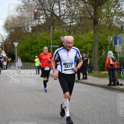12.04.2026 - 45. Internationalen Wilhelmsburger Insellauf J. Mangold http://msf.ph/oto/9515673 12.04.2026 13:15:45 Ziel 3770, 2617, 5453, 4942, 4964, 5675, 4616, 4880, 2832, 3803, 3801, 3250, 5008, 2853, 3280, 3244, 5292, 4861, 2032, 4731, 2884, 3850, 4053, 5686, 4814, 4491, 2681, 5839, 5582, 5666, 3993, 5517, 3710, 3709, 4132, 2849, 4808, 5261, 3220, 4502, 3897 meine-sportfotos.de