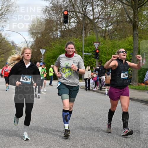 12.04.2026 - 45. Internationalen Wilhelmsburger Insellauf J. Mangold http://msf.ph/oto/9515682 12.04.2026 13:16:05 Ziel 5686, 4814, 4491, 2681, 5839, 5582, 5666, 3993, 5517, 3710, 3709, 4132, 2849, 4808, 5261, 3220, 4502, 3220, 4502, 3897, 3245, 4849, 3195, 5275, 5269, 4820, 4926, 3656, 4312, 5404, 3704 meine-sportfotos.de