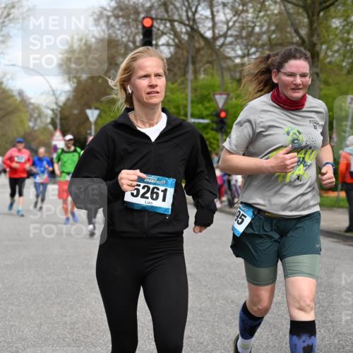 12.04.2026 - 45. Internationalen Wilhelmsburger Insellauf J. Mangold http://msf.ph/oto/9515696 12.04.2026 13:16:06 Ziel 4814, 4491, 2681, 5839, 5582, 5666, 3993, 5517, 3710, 3709, 4132, 2849, 4808, 5261, 3220, 4502, 3897, 3245, 4849, 3195, 5275, 5269, 4820, 4926, 3656, 4312, 5404, 3704 meine-sportfotos.de