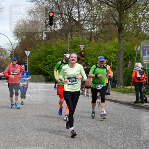 12.04.2026 - 45. Internationalen Wilhelmsburger Insellauf J. Mangold http://msf.ph/oto/9515703 12.04.2026 13:16:09 Ziel 2681, 5839, 5582, 5666, 3993, 5517, 3710, 3709, 4132, 2849, 4808, 5261, 3220, 4502, 3897, 3245, 4849, 3195, 5275, 5269, 4820, 4926, 3656, 4312, 4312, 5404, 3704, 3846 meine-sportfotos.de