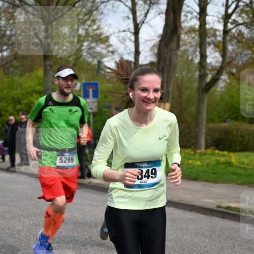 12.04.2026 - 45. Internationalen Wilhelmsburger Insellauf J. Mangold http://msf.ph/oto/9515722 12.04.2026 13:16:11 Ziel 2681, 5839, 5582, 5666, 3993, 5517, 3710, 3709, 4132, 2849, 4808, 5261, 3220, 4502, 3897, 3245, 4849, 3195, 5275, 5269, 4820, 4926, 3656, 4312, 5404, 3704, 3846, 2316 meine-sportfotos.de
