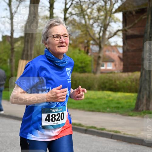 12.04.2026 - 45. Internationalen Wilhelmsburger Insellauf J. Mangold http://msf.ph/oto/9515745 12.04.2026 13:16:14 Ziel 5666, 3993, 5517, 3710, 3709, 4132, 2849, 4808, 5261, 3220, 4502, 3897, 3245, 4849, 3195, 5275, 5269, 4820, 4926, 4820, 4926, 3656, 4312, 5404, 3704, 3846, 2316 meine-sportfotos.de