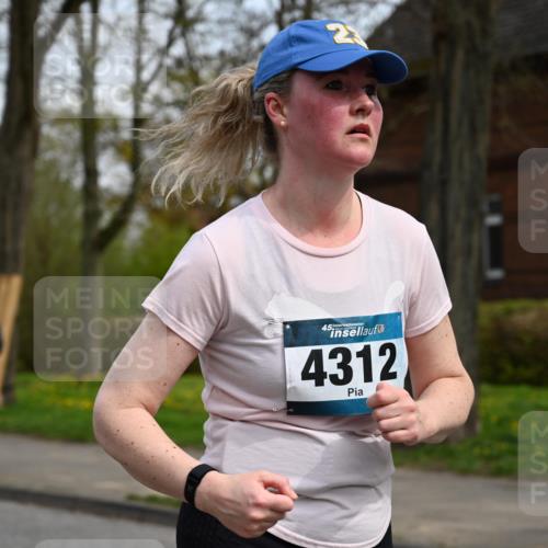 12.04.2026 - 45. Internationalen Wilhelmsburger Insellauf J. Mangold http://msf.ph/oto/9515764 12.04.2026 13:16:23 Ziel 4132, 2849, 4808, 5261, 3220, 4502, 3897, 3245, 4849, 3195, 5275, 5269, 4820, 4926, 3656, 4312, 5404, 3704, 3846, 2316, 5487, 3040, 4752, 3886 meine-sportfotos.de