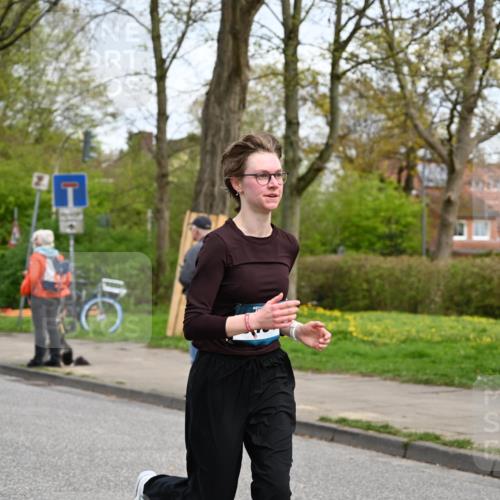12.04.2026 - 45. Internationalen Wilhelmsburger Insellauf J. Mangold http://msf.ph/oto/9515771 12.04.2026 13:16:27 Ziel 2849, 4808, 5261, 3220, 4502, 3897, 3245, 4849, 3195, 5275, 5269, 4820, 4926, 3656, 4312, 5404, 3704, 3846, 2316, 5487, 3040, 4752, 3886, 3097, 2942, 3575 meine-sportfotos.de