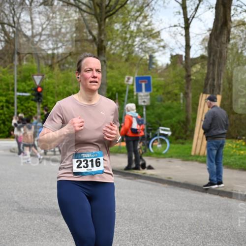 12.04.2026 - 45. Internationalen Wilhelmsburger Insellauf J. Mangold http://msf.ph/oto/9515793 12.04.2026 13:16:30 Ziel 3220, 4502, 3897, 3245, 4849, 3195, 5275, 5269, 4820, 4926, 3656, 4312, 5404, 3704, 3846, 2316, 5487, 5487, 3040, 4752, 3886, 3097, 2942, 3575 meine-sportfotos.de
