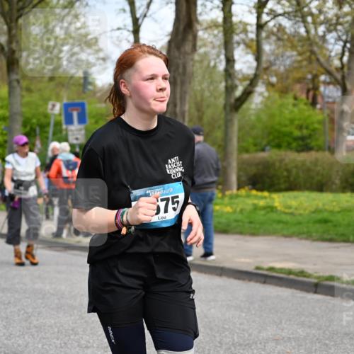 12.04.2026 - 45. Internationalen Wilhelmsburger Insellauf J. Mangold http://msf.ph/oto/9515931 12.04.2026 13:16:52 Ziel 3704, 3846, 2316, 5487, 3040, 4752, 3886, 3097, 2942, 3575, 2670, 3061, 3281, 4315, 4867, 4868, 4130, 4129, 2609, 2610, 4129, 2609, 2610, 2571, 5001, 5532, 4392, 4642, 4957, 3900, 5759 meine-sportfotos.de