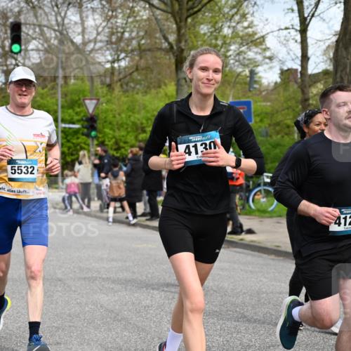 12.04.2026 - 45. Internationalen Wilhelmsburger Insellauf J. Mangold http://msf.ph/oto/9515982 12.04.2026 13:17:04 Ziel 5487, 3040, 4752, 3886, 3097, 2942, 3575, 2670, 3061, 3281, 4315, 4867, 4868, 4130, 4129, 2609, 2610, 4129, 2609, 2610, 2571, 5001, 5532, 4392, 4642, 4957, 3900, 5759, 2030, 3199, 3453, 3455, 4194, 5717, 4804, 3604, 2125 meine-sportfotos.de