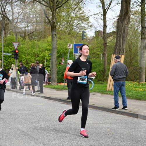 12.04.2026 - 45. Internationalen Wilhelmsburger Insellauf J. Mangold http://msf.ph/oto/9515999 12.04.2026 13:17:11 Ziel 3886, 3097, 2942, 3575, 2670, 3061, 3281, 4315, 4867, 4868, 4130, 4129, 2609, 2610, 2571, 5001, 5532, 4392, 4642, 4957, 3900, 5759, 2030, 3199, 3453, 3455, 4194, 4194, 5717, 4804, 3604, 2125, 2520, 5204, 3272, 4690, 3252, 4697 meine-sportfotos.de