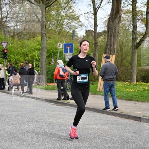 12.04.2026 - 45. Internationalen Wilhelmsburger Insellauf J. Mangold http://msf.ph/oto/9516001 12.04.2026 13:17:12 Ziel 3886, 3097, 2942, 3575, 2670, 3061, 3281, 4315, 4867, 4868, 4130, 4129, 2609, 2610, 2571, 5001, 5532, 4392, 4642, 4957, 4957, 3900, 5759, 2030, 3199, 3453, 3455, 4194, 5717, 5717, 4804, 3604, 2125, 2520, 5204, 3272, 4690, 3252, 4697 meine-sportfotos.de