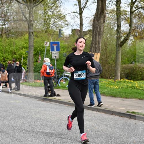 12.04.2026 - 45. Internationalen Wilhelmsburger Insellauf J. Mangold http://msf.ph/oto/9516003 12.04.2026 13:17:12 Ziel 3886, 3097, 2942, 3575, 2670, 3061, 3281, 4315, 4867, 4868, 4130, 4129, 2609, 2610, 2571, 5001, 5532, 4392, 4642, 4957, 4957, 3900, 5759, 2030, 3199, 3453, 3455, 4194, 5717, 5717, 4804, 3604, 2125, 2520, 5204, 3272, 4690, 3252, 4697 meine-sportfotos.de
