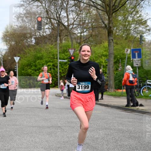 12.04.2026 - 45. Internationalen Wilhelmsburger Insellauf J. Mangold http://msf.ph/oto/9516039 12.04.2026 13:17:17 Ziel 2670, 3061, 3281, 4315, 4867, 4868, 4130, 4129, 2609, 2610, 2571, 5001, 5532, 4392, 4642, 4957, 3900, 5759, 2030, 3199, 3453, 3455, 4194, 5717, 4804, 3604, 2125, 2520, 5204, 3272, 4690, 3252, 4697, 2903, 4104, 5465, 4998 meine-sportfotos.de