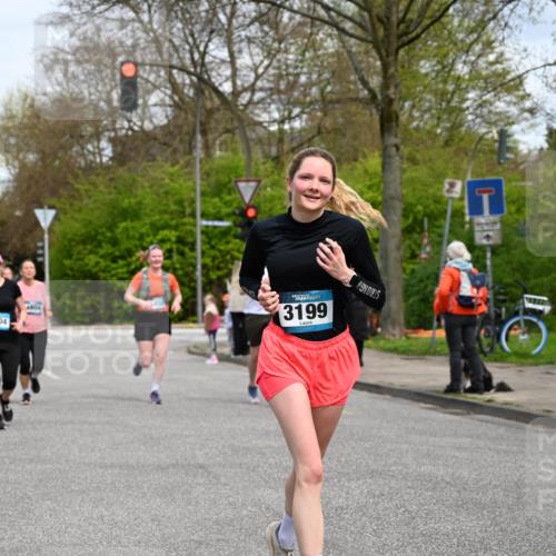 12.04.2026 - 45. Internationalen Wilhelmsburger Insellauf J. Mangold http://msf.ph/oto/9516040 12.04.2026 13:17:17 Ziel 2670, 3061, 3281, 4315, 4867, 4868, 4130, 4129, 2609, 2610, 2571, 5001, 5532, 4392, 4642, 4957, 3900, 5759, 2030, 3199, 3453, 3455, 4194, 5717, 4804, 3604, 2125, 2520, 5204, 3272, 4690, 3252, 4697, 2903, 4104, 5465, 4998 meine-sportfotos.de