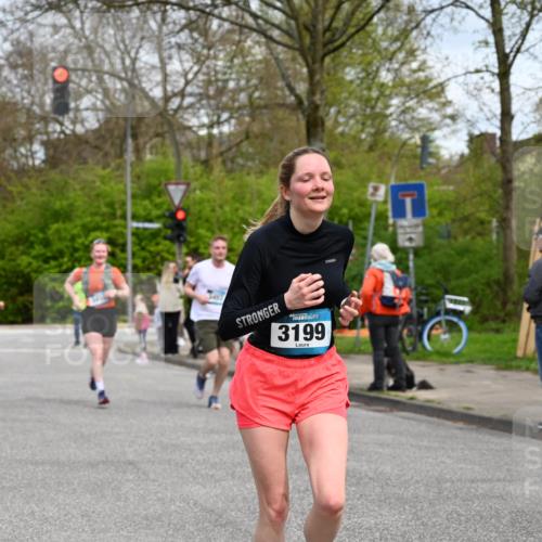 12.04.2026 - 45. Internationalen Wilhelmsburger Insellauf J. Mangold http://msf.ph/oto/9516043 12.04.2026 13:17:18 Ziel 2670, 3061, 3281, 4315, 4867, 4868, 4130, 4129, 2609, 2610, 2571, 5001, 5532, 4392, 4642, 4957, 3900, 5759, 2030, 3199, 3453, 2030, 3199, 3453, 3455, 4194, 5717, 4804, 3604, 2125, 2520, 5204, 3272, 4690, 3252, 4697, 2903, 4104, 5465, 4998, 5332 meine-sportfotos.de