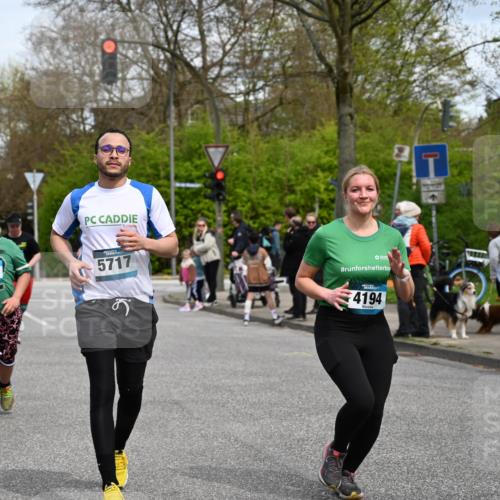 12.04.2026 - 45. Internationalen Wilhelmsburger Insellauf J. Mangold http://msf.ph/oto/9516087 12.04.2026 13:17:24 Ziel 3281, 4315, 4867, 4868, 4130, 4129, 2609, 2610, 2571, 5001, 5532, 4392, 4642, 4957, 3900, 5759, 2030, 3199, 3453, 3455, 4194, 5717, 5717, 4804, 3604, 2125, 2520, 5204, 3272, 4690, 3252, 4697, 2903, 4104, 5465, 4998, 5332, 4203, 4202, 5836, 2759 meine-sportfotos.de