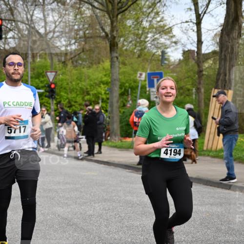 12.04.2026 - 45. Internationalen Wilhelmsburger Insellauf J. Mangold http://msf.ph/oto/9516091 12.04.2026 13:17:24 Ziel 3281, 4315, 4867, 4868, 4130, 4129, 2609, 2610, 2571, 5001, 5532, 4392, 4642, 4957, 3900, 5759, 2030, 3199, 3453, 3455, 4194, 5717, 5717, 4804, 3604, 2125, 2520, 5204, 3272, 4690, 3252, 4697, 2903, 4104, 5465, 4998, 5332, 4203, 4202, 5836, 2759 meine-sportfotos.de