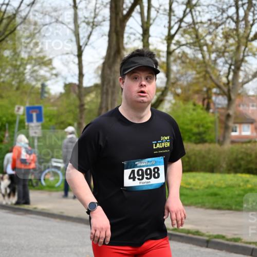 12.04.2026 - 45. Internationalen Wilhelmsburger Insellauf J. Mangold http://msf.ph/oto/9516140 12.04.2026 13:17:31 Ziel 5001, 5532, 4392, 4642, 4957, 3900, 5759, 2030, 3199, 3453, 3455, 4194, 5717, 4804, 3604, 2125, 2520, 5204, 3272, 4690, 3252, 4697, 2903, 4104, 5465, 4998, 5332, 4203, 4202, 5836, 2759, 4487, 2833, 3879 meine-sportfotos.de