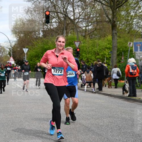 12.04.2026 - 45. Internationalen Wilhelmsburger Insellauf J. Mangold http://msf.ph/oto/9516152 12.04.2026 13:17:33 Ziel 4642, 4957, 3900, 5759, 2030, 3199, 3453, 3455, 4194, 5717, 4804, 3604, 2125, 2520, 5204, 5204, 3272, 4690, 3252, 4697, 2903, 4104, 5465, 4998, 5332, 4203, 4203, 4202, 5836, 2759, 4487, 2833, 3879, 3630, 5714, 4213 meine-sportfotos.de
