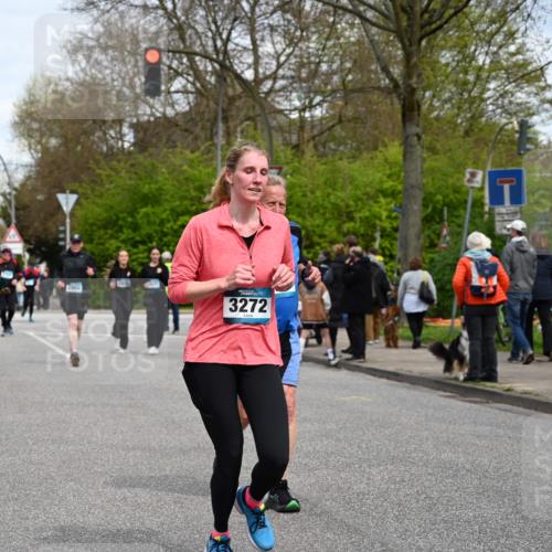 12.04.2026 - 45. Internationalen Wilhelmsburger Insellauf J. Mangold http://msf.ph/oto/9516155 12.04.2026 13:17:33 Ziel 4642, 4957, 3900, 5759, 2030, 3199, 3453, 3455, 4194, 5717, 4804, 3604, 2125, 2520, 5204, 5204, 3272, 4690, 3252, 4697, 2903, 4104, 5465, 4998, 5332, 4203, 4203, 4202, 5836, 2759, 4487, 2833, 3879, 3630, 5714, 4213 meine-sportfotos.de