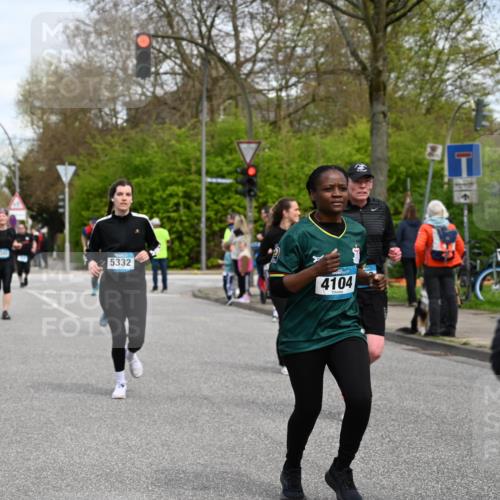 12.04.2026 - 45. Internationalen Wilhelmsburger Insellauf J. Mangold http://msf.ph/oto/9516174 12.04.2026 13:17:38 Ziel 3900, 5759, 2030, 3199, 3453, 3455, 4194, 5717, 4804, 3604, 2125, 2520, 5204, 3272, 4690, 3252, 4697, 2903, 4104, 5465, 4998, 5332, 4203, 4202, 5836, 2759, 4487, 4487, 2833, 3879, 3630, 5714, 4213, 2516, 2517, 4031 meine-sportfotos.de