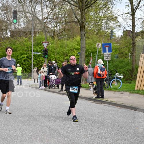 12.04.2026 - 45. Internationalen Wilhelmsburger Insellauf J. Mangold http://msf.ph/oto/9516221 12.04.2026 13:17:49 Ziel 5717, 4804, 3604, 2125, 2520, 5204, 3272, 4690, 3252, 4697, 2903, 4104, 5465, 4998, 5332, 4203, 4202, 5836, 2759, 4487, 2833, 3879, 3630, 5714, 4213, 2516, 2517, 2516, 2517, 4031, 3694, 2018, 2961, 3248, 2570, 2573, 3277 meine-sportfotos.de