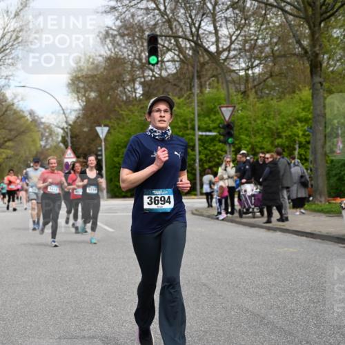 12.04.2026 - 45. Internationalen Wilhelmsburger Insellauf J. Mangold http://msf.ph/oto/9516249 12.04.2026 13:17:52 Ziel 2125, 2520, 5204, 3272, 4690, 3252, 4697, 2903, 4104, 5465, 4998, 5332, 4203, 4202, 5836, 2759, 4487, 2833, 3879, 3630, 5714, 4213, 2516, 2517, 4031, 3694, 2018, 2961, 3248, 2570, 2573, 3277, 3828, 4948, 5488 meine-sportfotos.de