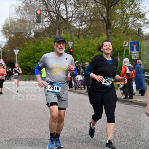 12.04.2026 - 45. Internationalen Wilhelmsburger Insellauf J. Mangold http://msf.ph/oto/9516296 12.04.2026 13:17:58 Ziel 5204, 3272, 4690, 3252, 4697, 2903, 4104, 5465, 4998, 5332, 4203, 4202, 5836, 2759, 4487, 2833, 3879, 3630, 5714, 4213, 2516, 2517, 4031, 3694, 2018, 2961, 3248, 2570, 2573, 3277, 3828, 4948, 5488, 5663, 4727, 5541, 4153, 3528, 3527, 4400, 4403, 4556 meine-sportfotos.de