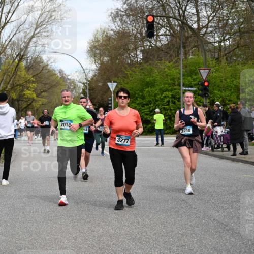 12.04.2026 - 45. Internationalen Wilhelmsburger Insellauf J. Mangold http://msf.ph/oto/9516304 12.04.2026 13:18:03 Ziel 4104, 5465, 4998, 5332, 4203, 4202, 5836, 2759, 4487, 2833, 3879, 3630, 5714, 4213, 2516, 2517, 4031, 3694, 3694, 2018, 2961, 3248, 2570, 2573, 3277, 3828, 4948, 5488, 4948, 5488, 5663, 4727, 5541, 4153, 3528, 3527, 4400, 4403, 4556, 4626, 2019, 3940, 3482 meine-sportfotos.de