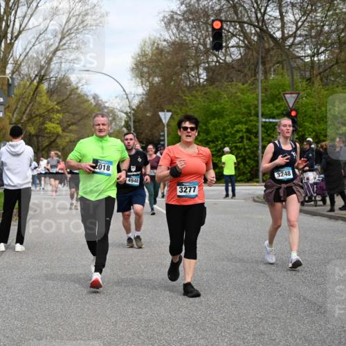 12.04.2026 - 45. Internationalen Wilhelmsburger Insellauf J. Mangold http://msf.ph/oto/9516307 12.04.2026 13:18:03 Ziel 4104, 5465, 4998, 5332, 4203, 4202, 5836, 2759, 4487, 2833, 3879, 3630, 5714, 4213, 2516, 2517, 4031, 3694, 3694, 2018, 2961, 3248, 2570, 2573, 3277, 3828, 4948, 5488, 4948, 5488, 5663, 4727, 5541, 4153, 3528, 3527, 4400, 4403, 4556, 4626, 2019, 3940, 3482 meine-sportfotos.de