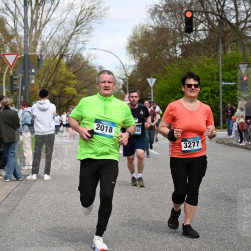 12.04.2026 - 45. Internationalen Wilhelmsburger Insellauf J. Mangold http://msf.ph/oto/9516316 12.04.2026 13:18:04 Ziel 4104, 5465, 4998, 5332, 4203, 4202, 5836, 2759, 4487, 2833, 3879, 3630, 5714, 4213, 2516, 2517, 4031, 3694, 2018, 2961, 3248, 2570, 2573, 3277, 3828, 4948, 5488, 5663, 4727, 5541, 4153, 3528, 3527, 4400, 4403, 4556, 4626, 2019, 3940, 3482 meine-sportfotos.de