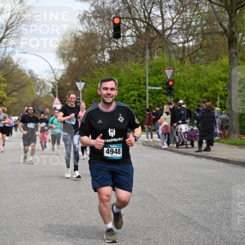 12.04.2026 - 45. Internationalen Wilhelmsburger Insellauf J. Mangold http://msf.ph/oto/9516333 12.04.2026 13:18:06 Ziel 5332, 4203, 4202, 5836, 2759, 4487, 2833, 3879, 3630, 5714, 4213, 2516, 2517, 4031, 3694, 2018, 2961, 3248, 2570, 2573, 3277, 3828, 4948, 5488, 5663, 4727, 5541, 4153, 3528, 3527, 4400, 4403, 4556, 4626, 2019, 3940, 3482 meine-sportfotos.de