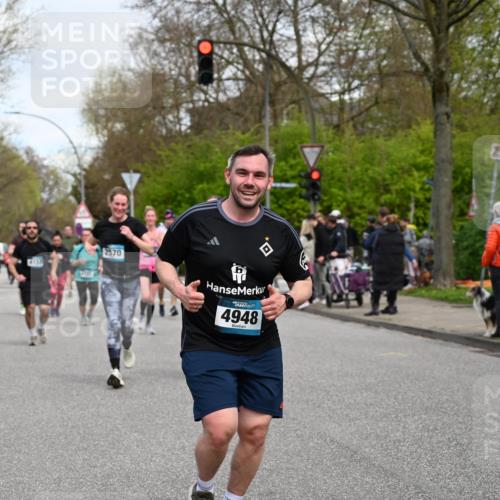 12.04.2026 - 45. Internationalen Wilhelmsburger Insellauf J. Mangold http://msf.ph/oto/9516338 12.04.2026 13:18:07 Ziel 5332, 4203, 4202, 5836, 2759, 4487, 2833, 3879, 3630, 5714, 4213, 2516, 2517, 4031, 3694, 2018, 2961, 2961, 3248, 2570, 2573, 3277, 3828, 4948, 5488, 5663, 4727, 5541, 4153, 4727, 5541, 4153, 3528, 3527, 4400, 4403, 4556, 4626, 2019, 3940, 3482 meine-sportfotos.de