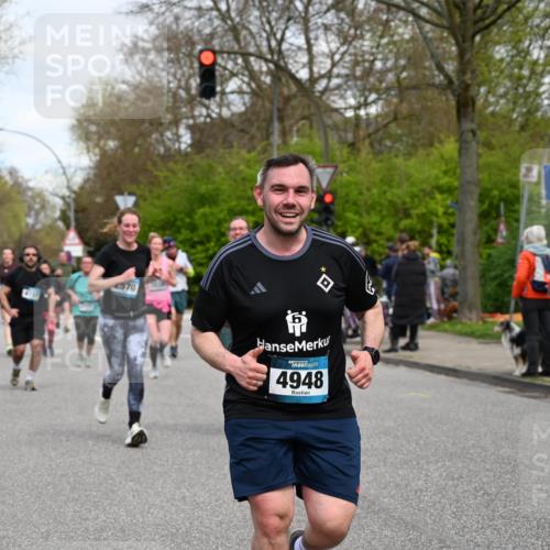 12.04.2026 - 45. Internationalen Wilhelmsburger Insellauf J. Mangold http://msf.ph/oto/9516342 12.04.2026 13:18:07 Ziel 5332, 4203, 4202, 5836, 2759, 4487, 2833, 3879, 3630, 5714, 4213, 2516, 2517, 4031, 3694, 2018, 2961, 2961, 3248, 2570, 2573, 3277, 3828, 4948, 5488, 5663, 4727, 5541, 4153, 4727, 5541, 4153, 3528, 3527, 4400, 4403, 4556, 4626, 2019, 3940, 3482 meine-sportfotos.de