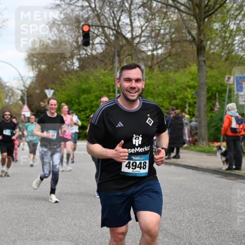 12.04.2026 - 45. Internationalen Wilhelmsburger Insellauf J. Mangold http://msf.ph/oto/9516343 12.04.2026 13:18:07 Ziel 5332, 4203, 4202, 5836, 2759, 4487, 2833, 3879, 3630, 5714, 4213, 2516, 2517, 4031, 3694, 2018, 2961, 2961, 3248, 2570, 2573, 3277, 3828, 4948, 5488, 5663, 4727, 5541, 4153, 4727, 5541, 4153, 3528, 3527, 4400, 4403, 4556, 4626, 2019, 3940, 3482 meine-sportfotos.de
