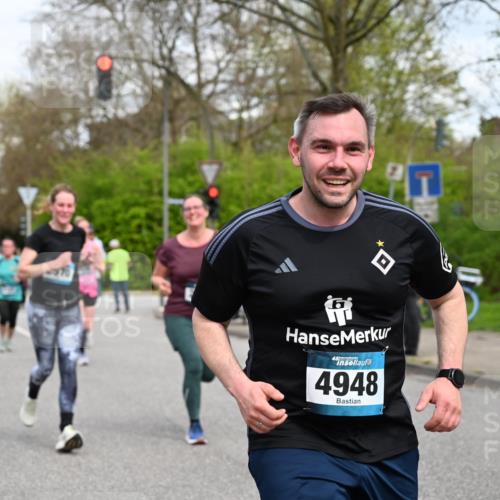 12.04.2026 - 45. Internationalen Wilhelmsburger Insellauf J. Mangold http://msf.ph/oto/9516350 12.04.2026 13:18:08 Ziel 4203, 4202, 5836, 2759, 4487, 2833, 3879, 3630, 5714, 4213, 2516, 2517, 4031, 3694, 2018, 2961, 3248, 3248, 2570, 2573, 3277, 3828, 4948, 5488, 5663, 4727, 5541, 4153, 3528, 3527, 4400, 4403, 3528, 3527, 4400, 4403, 4556, 4626, 2019, 3940, 3482 meine-sportfotos.de