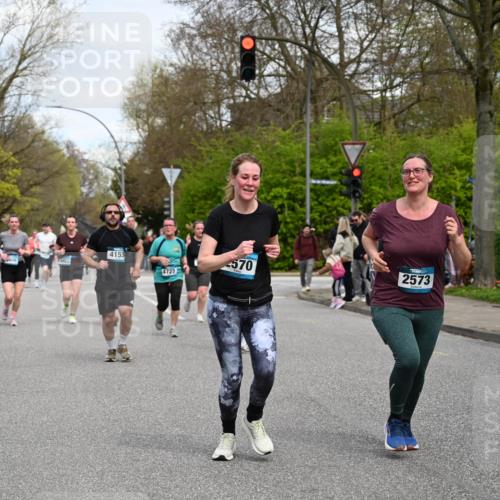 12.04.2026 - 45. Internationalen Wilhelmsburger Insellauf J. Mangold http://msf.ph/oto/9516351 12.04.2026 13:18:08 Ziel 4203, 4202, 5836, 2759, 4487, 2833, 3879, 3630, 5714, 4213, 2516, 2517, 4031, 3694, 2018, 2961, 3248, 3248, 2570, 2573, 3277, 3828, 4948, 5488, 5663, 4727, 5541, 4153, 3528, 3527, 4400, 4403, 3528, 3527, 4400, 4403, 4556, 4626, 2019, 3940, 3482 meine-sportfotos.de