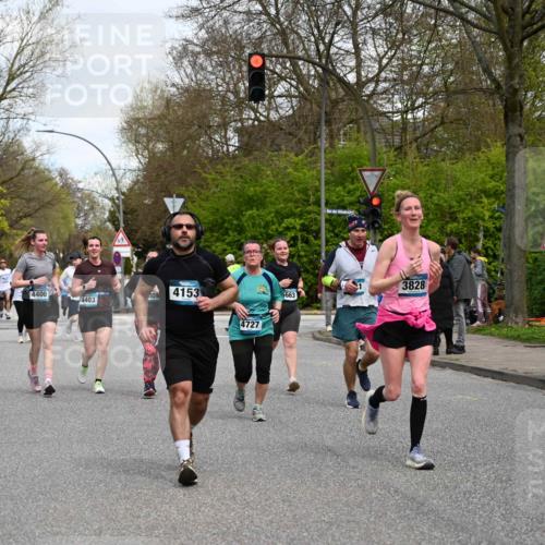 12.04.2026 - 45. Internationalen Wilhelmsburger Insellauf J. Mangold http://msf.ph/oto/9516369 12.04.2026 13:18:10 Ziel 4203, 4202, 5836, 2759, 4487, 2833, 3879, 3630, 5714, 4213, 2516, 2517, 4031, 3694, 2018, 2961, 3248, 2570, 2573, 3277, 3828, 4948, 5488, 5663, 4727, 5541, 4153, 3528, 3527, 4400, 4403, 4556, 4626, 2019, 3940, 3482, 3524 meine-sportfotos.de
