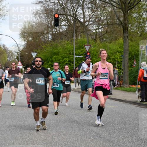 12.04.2026 - 45. Internationalen Wilhelmsburger Insellauf J. Mangold http://msf.ph/oto/9516371 12.04.2026 13:18:10 Ziel 4203, 4202, 5836, 2759, 4487, 2833, 3879, 3630, 5714, 4213, 2516, 2517, 4031, 3694, 2018, 2961, 3248, 2570, 2573, 3277, 3828, 4948, 5488, 5663, 4727, 5541, 4153, 3528, 3527, 4400, 4403, 4556, 4626, 2019, 3940, 3482, 3524 meine-sportfotos.de