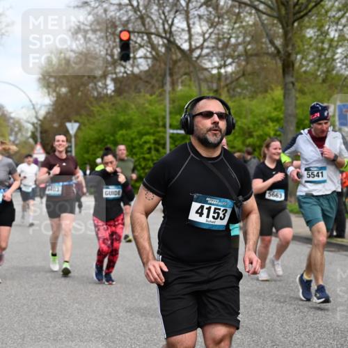 12.04.2026 - 45. Internationalen Wilhelmsburger Insellauf J. Mangold http://msf.ph/oto/9516388 12.04.2026 13:18:12 Ziel 4487, 2833, 3879, 3630, 5714, 4213, 2516, 2517, 4031, 3694, 2018, 2961, 3248, 2570, 2573, 3277, 3277, 3828, 4948, 5488, 5663, 4727, 5541, 4153, 3528, 3527, 4400, 4403, 4556, 4626, 4626, 2019, 3940, 3482, 3524, 2572, 3587, 4734 meine-sportfotos.de